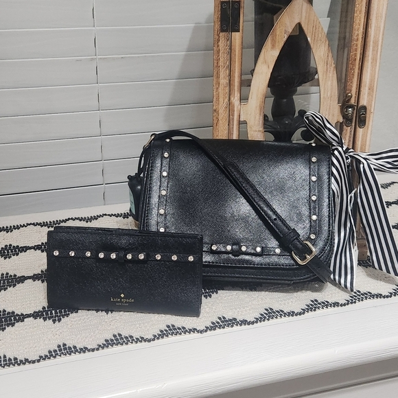 Kate spade crossbody w/wallet NWOT - Picture 2 of 8